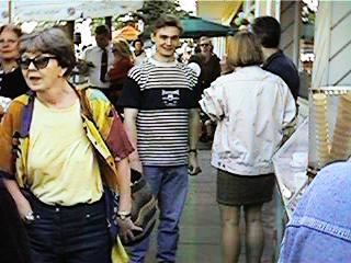 FEleu01.jpg (22068 Byte)