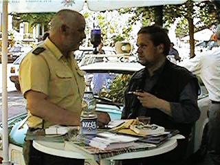 FEleu03.jpg (23415 Byte)