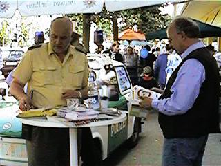 FEleu09p.jpg (22151 Byte)