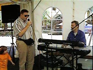 FEleu11a.jpg (19968 Byte)