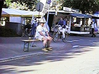 FEleu13.jpg (21438 Byte)