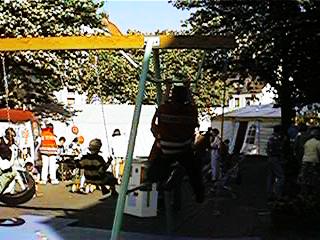 FEleu25.jpg (24891 Byte)